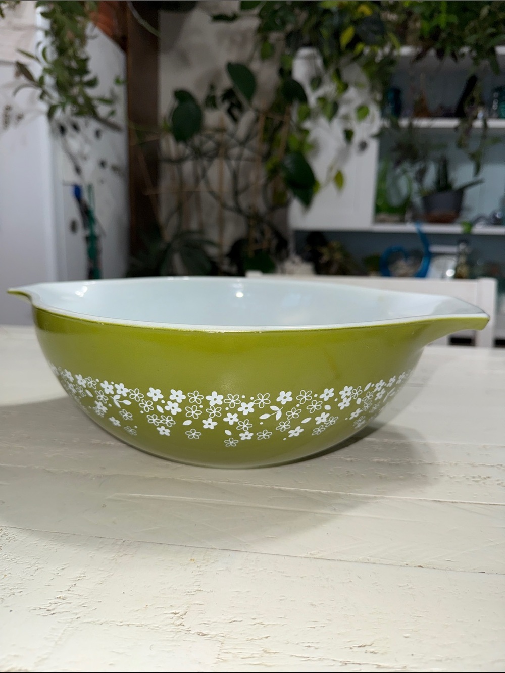 Vintage Pyrex 444 Spring Blossom Crazy Daisy Cinderella 4 QT Green Mixing Bowl